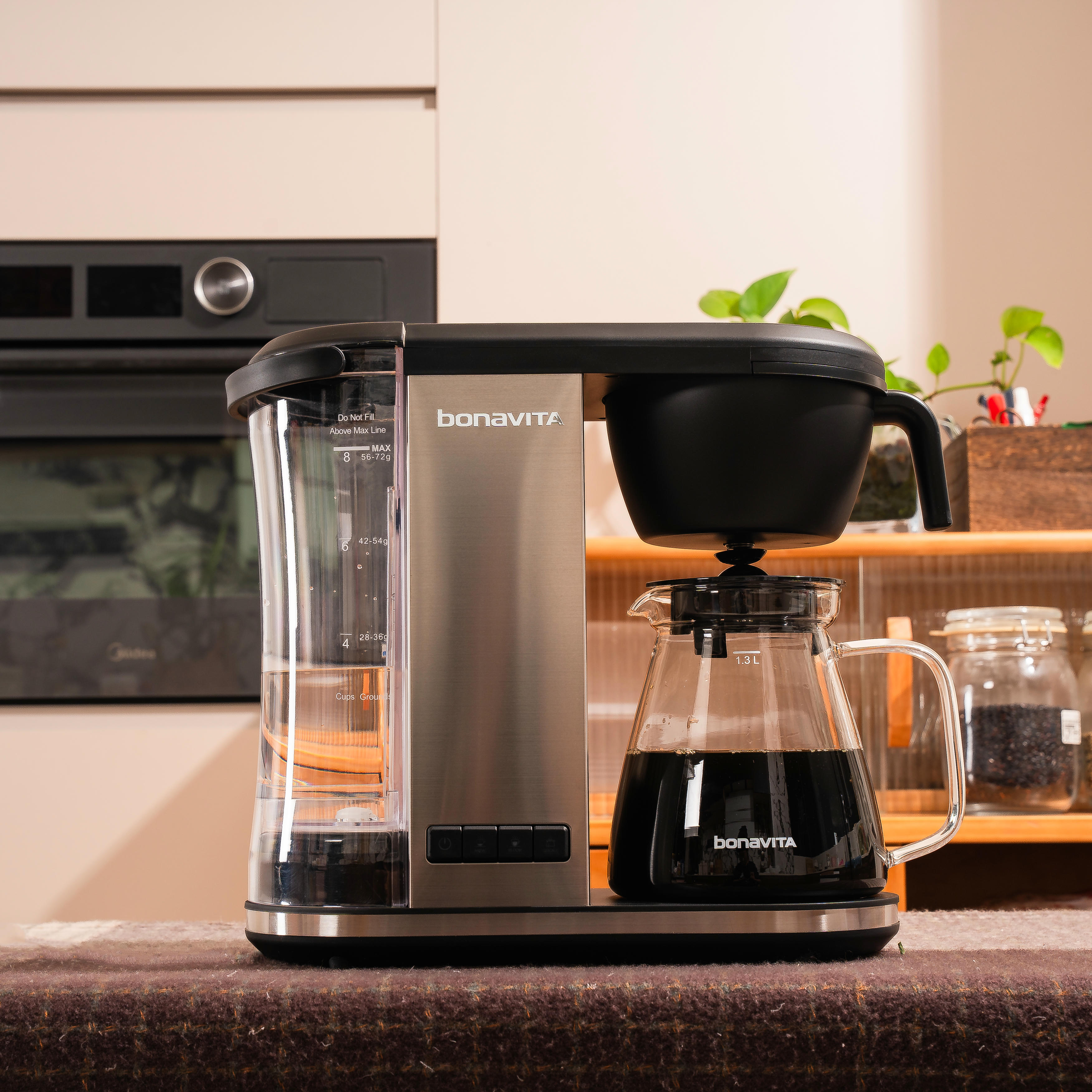 Enthusiast 8-Cup Drip Coffee Brewer with 1.3L Thermal or Glass Carafe