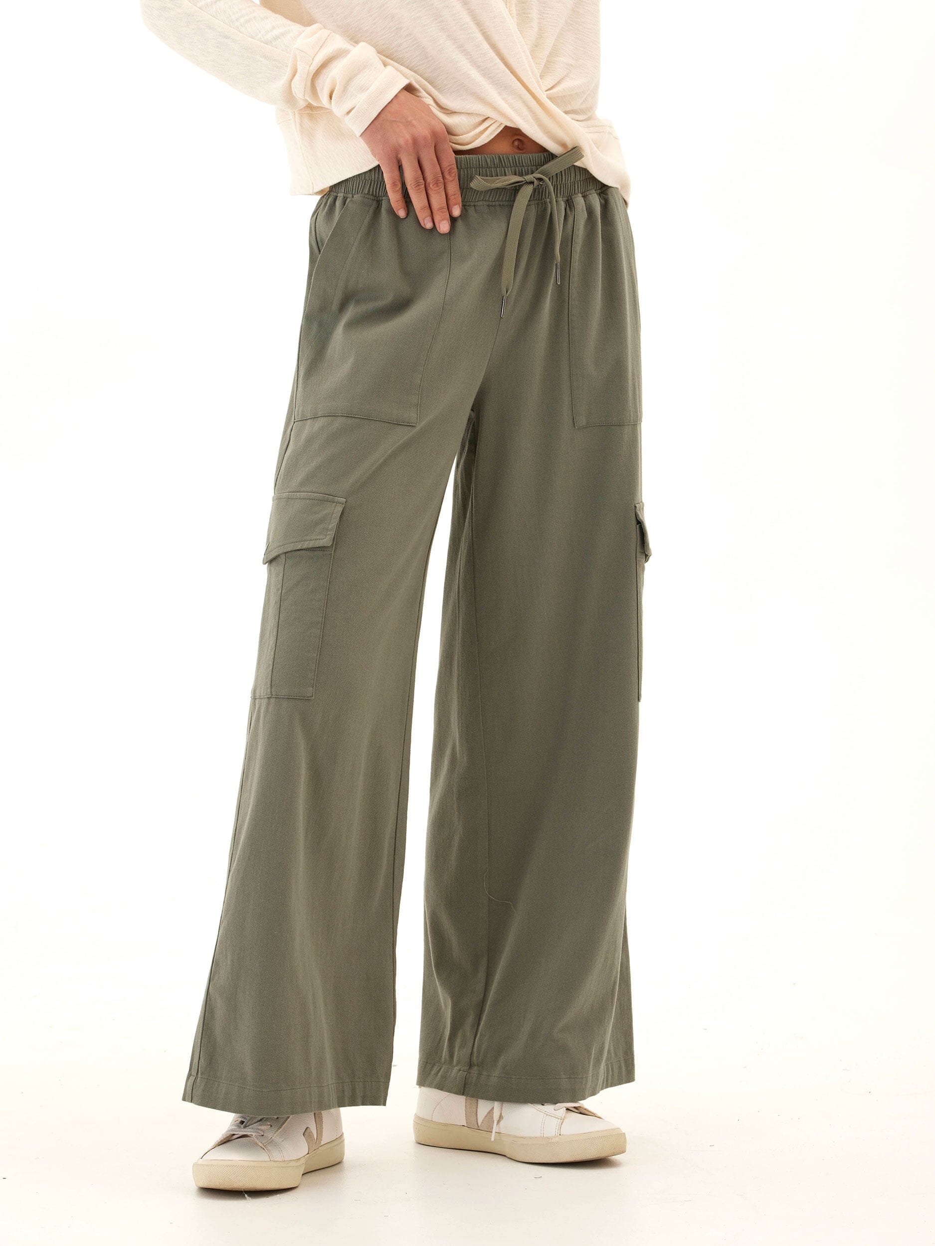 Eila Stretch Twill Wide Leg Cargo Pant